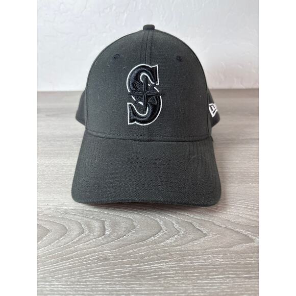 Seattle Mariners MLB New Era Men's Black Flex Fit Small Medium Hat- EUC - Picture 1 of 5